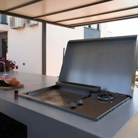 Noble Strandnahe Mit Meerblick, Privatpool, Gym, Nur 700 Meter Zum Holiday home