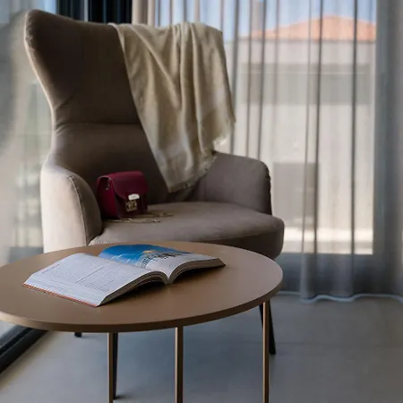 Noble Strandnahe Mit Meerblick, Privatpool, Gym, Nur 700 Meter Zum *