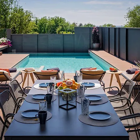 Holiday home Noble Strandnahe Mit Meerblick, Privatpool, Gym, Nur 700 Meter Zum *