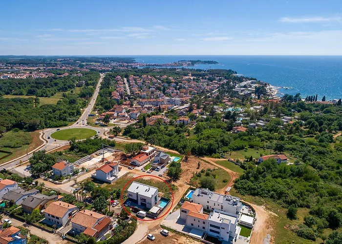 Noble Strandnahe Mit Meerblick, Privatpool, Gym, Nur 700 Meter Zum Vakantiehuis *