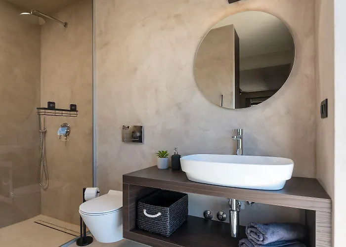 Noble Strandnahe Mit Meerblick, Privatpool, Gym, Nur 700 Meter Zum Vakantiehuis Poreč