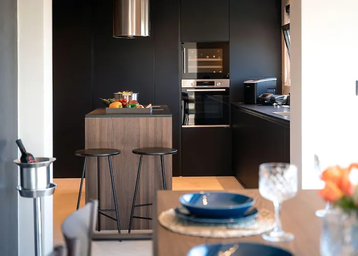 Vakantiehuis Noble Strandnahe Mit Meerblick, Privatpool, Gym, Nur 700 Meter Zum