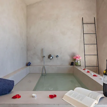 Noble Strandnahe Mit Meerblick, Privatpool, Gym, Nur 700 Meter Zum