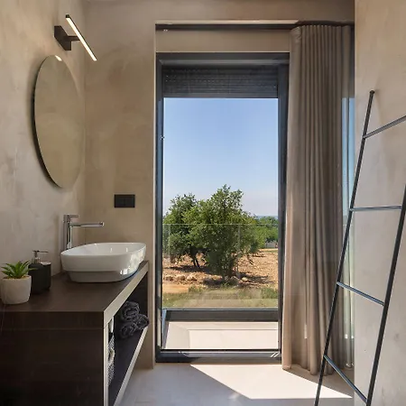 Noble Strandnahe Mit Meerblick, Privatpool, Gym, Nur 700 Meter Zum Tatil Evi