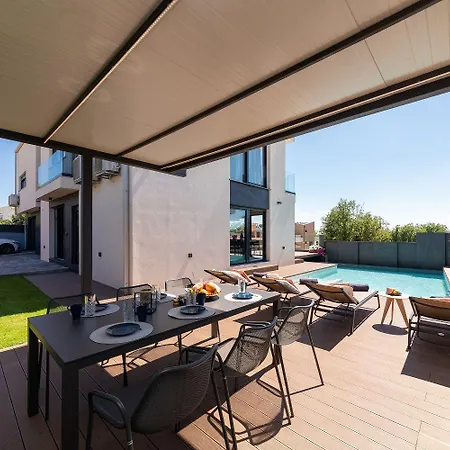Noble Strandnahe Mit Meerblick, Privatpool, Gym, Nur 700 Meter Zum Tatil Evi *