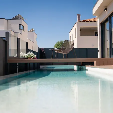 Tatil Evi Noble Strandnahe Mit Meerblick, Privatpool, Gym, Nur 700 Meter Zum Poreč