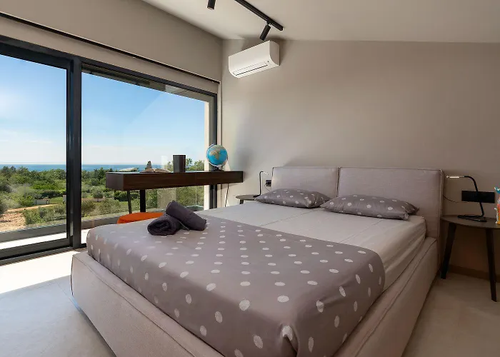 Noble Strandnahe Mit Meerblick, Privatpool, Gym, Nur 700 Meter Zum Дом отдыха Пореч