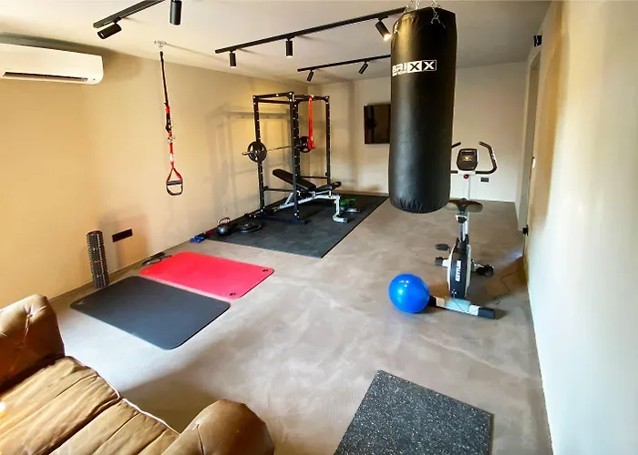 Дом отдыха Noble Strandnahe Mit Meerblick, Privatpool, Gym, Nur 700 Meter Zum *